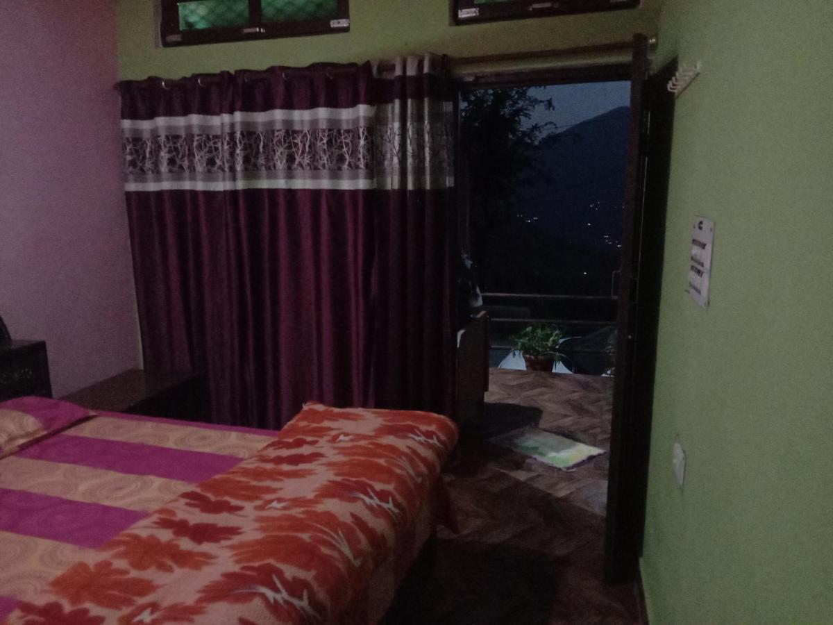 Chandarshila Hike Homestay Ukhimath エクステリア 写真
