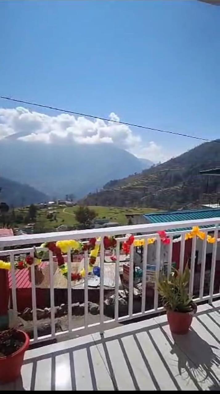 Chandarshila Hike Homestay Ukhimath エクステリア 写真
